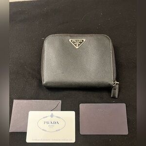 Prada Black Saffiano Leather Zipper Wallet